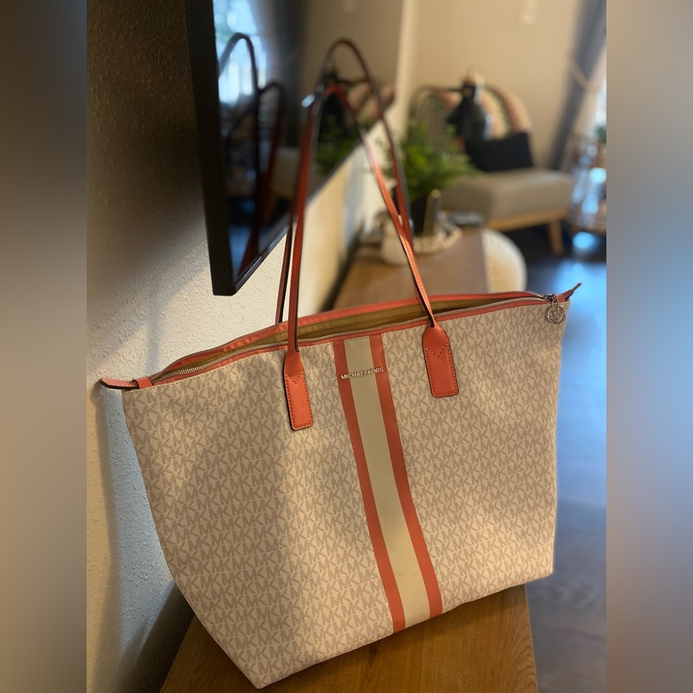 MICHAEL KORS Large Logo Stripe Travel Tote Bag Bright White